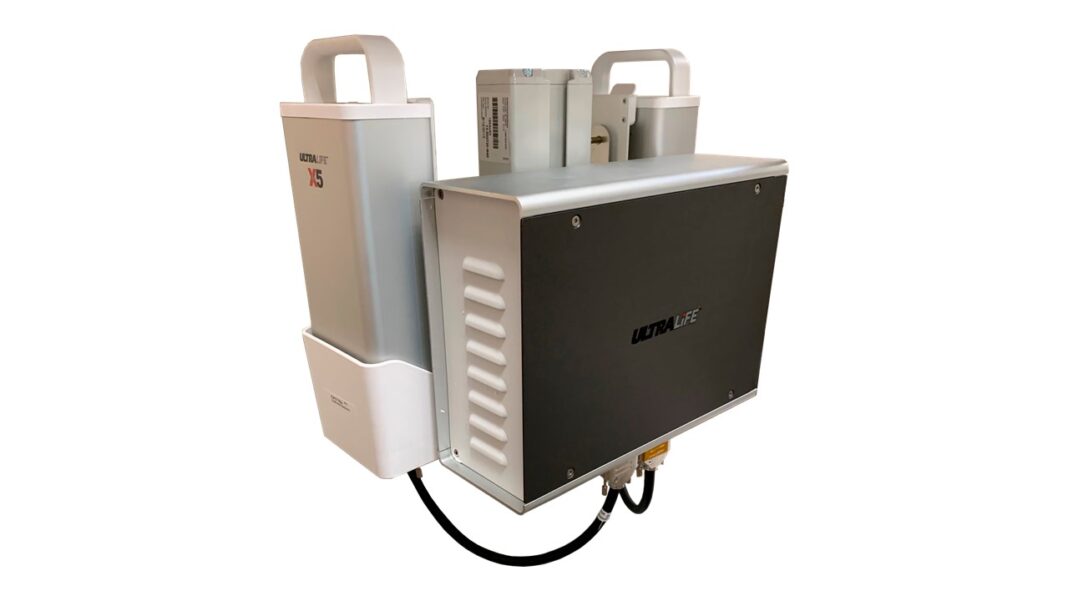 Adapting medical carts to their environment
