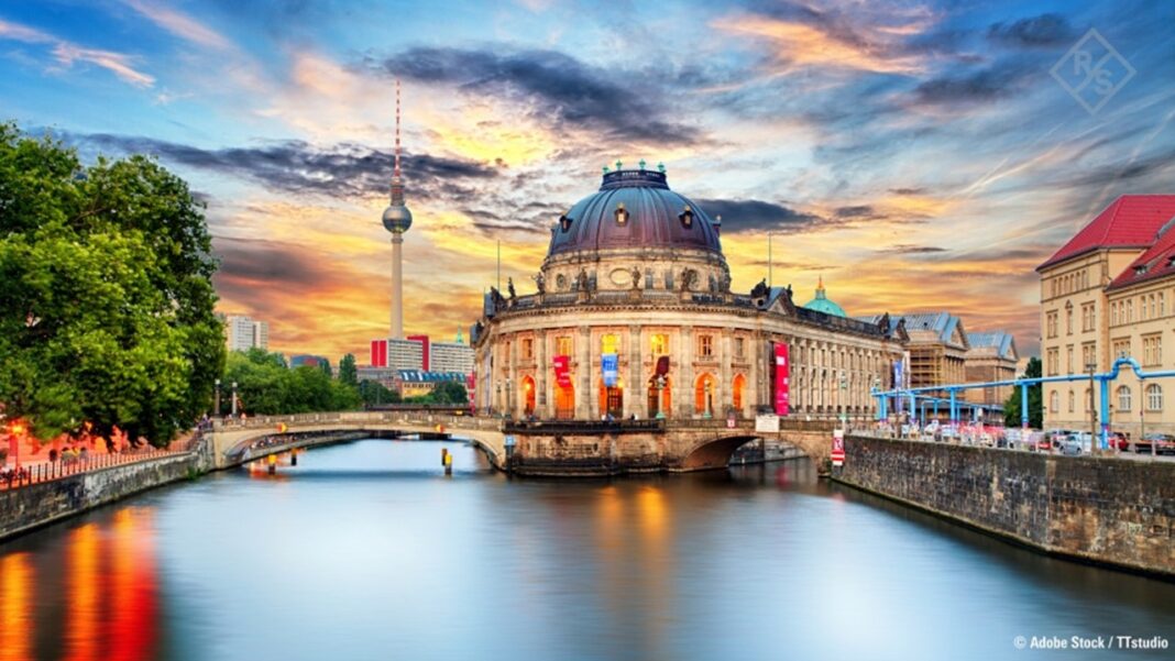 Rohde & Schwarz Showcases its Latest mmWave Test Solutions at the European Microwave Week in Berlin