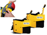 TillerLink: A groundbreaking new feature allowing operators to simultaneously control two machines through pedestrian operation, perfect for moving large loads with maximum manoeuvrability.
 
