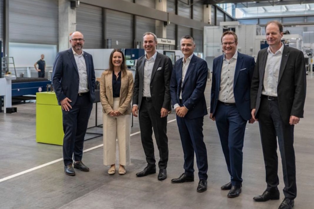 Siemens and TRUMPF partner to accelerate digital manufacturing and AI readiness