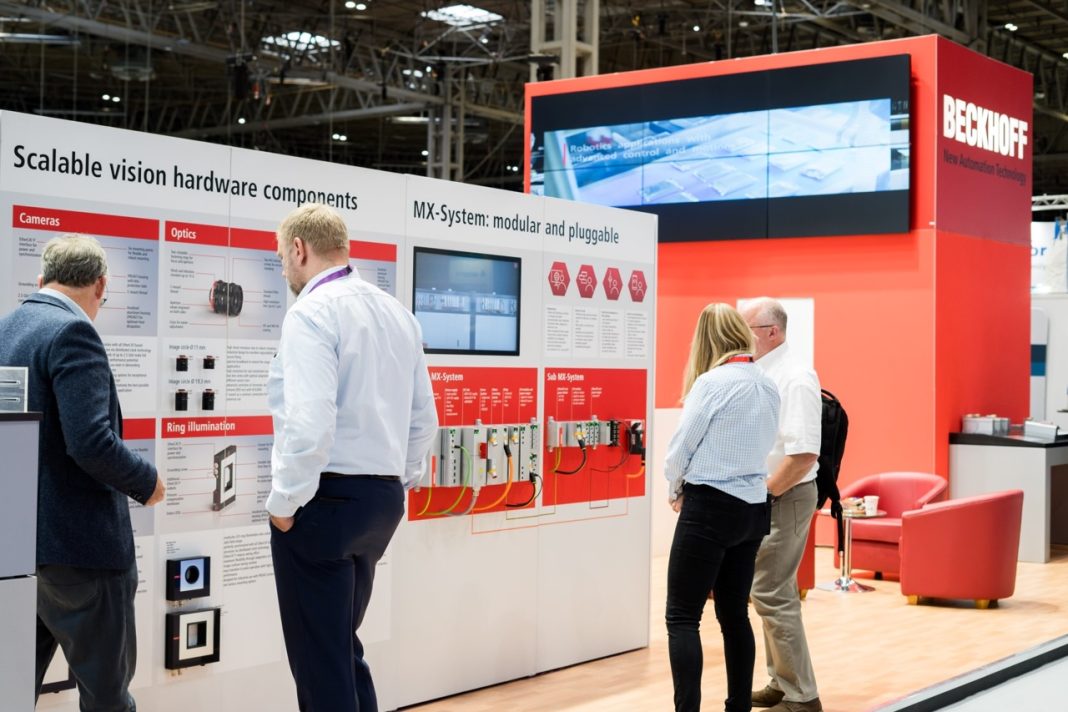 Control cabinet free automation takes centre stage