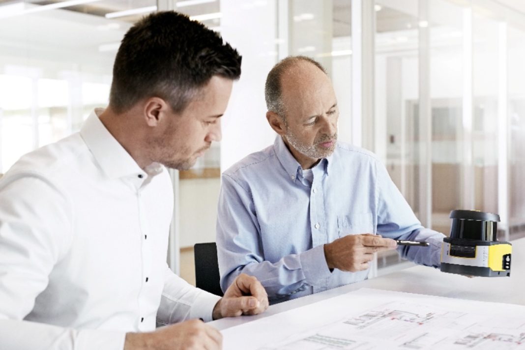 Leuze: New EU Machinery Regulation Shifts Safety Responsibilities to Machine Operators Leuze: New EU Machinery Regulation Shifts Safety Responsibilities to Machine Operators
