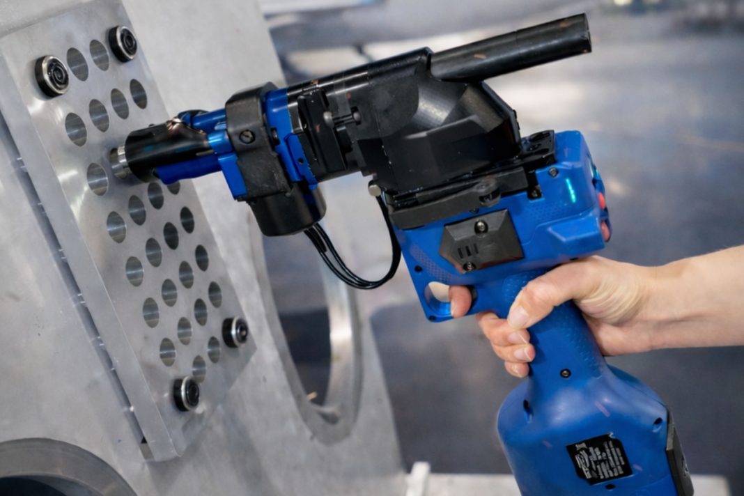 Desoutter M-EDU-QC precision electric drilling unit with dual-motor design for controlled industrial drilling applications