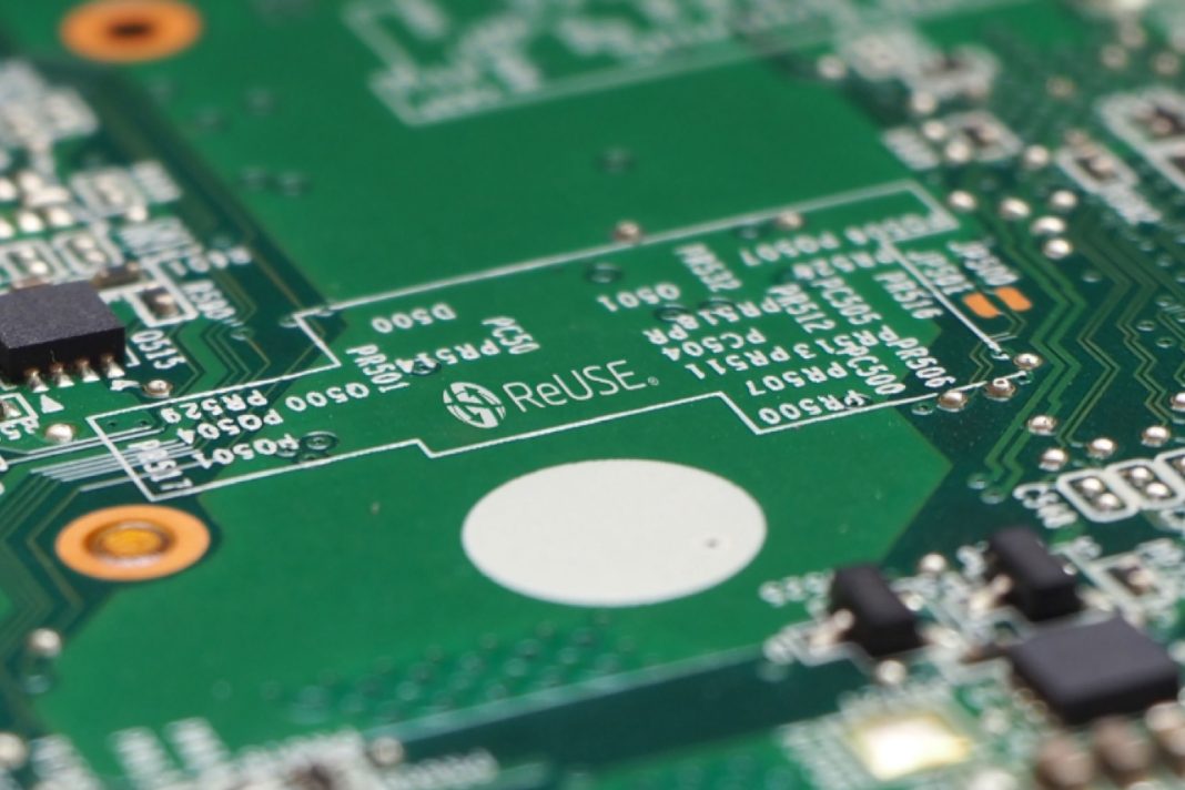 In2Tec.jpg Modular printed circuit board assembly being disassembled for component reuse and recycling in sustainable electronics manufacturing